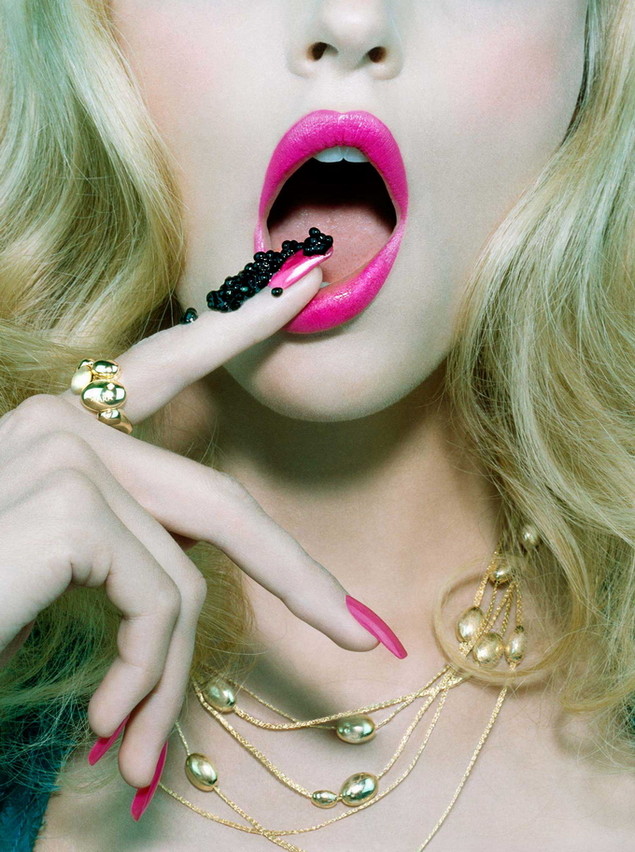 Креативные сексуальные фото от фотографа Miles Aldridge