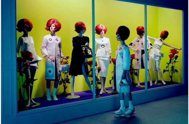 Креативные сексуальные фото от фотографа Miles Aldridge