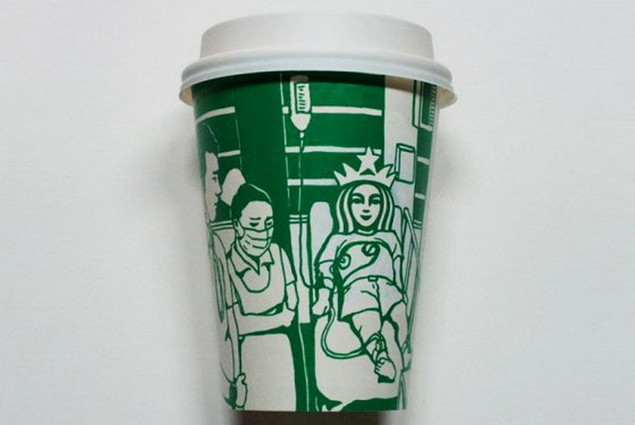 Дизайн на стаканчиках для кофе Starbucks