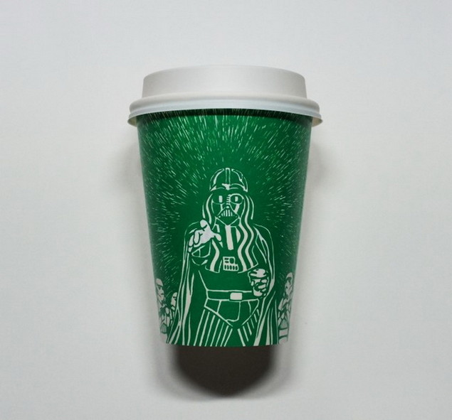 Дизайн на стаканчиках для кофе Starbucks