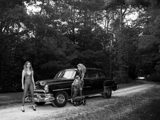 Фото обнаженных девушек от Marc Lagrange