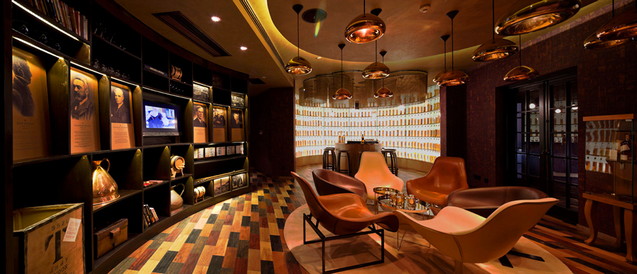 Дизайн бара в стиле Johnnie Walker