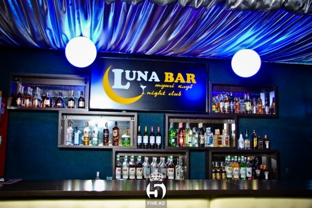 Luna Bar