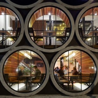 Необычный паб Prahran Hotel в Австралии
